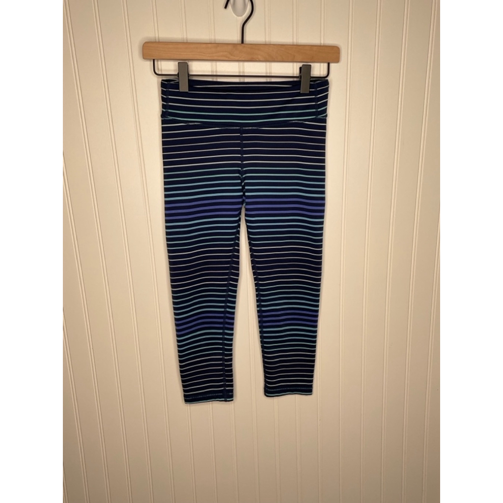 Girls Athleta Girl Striped Capri Leggings Size L 12 Blue Striped